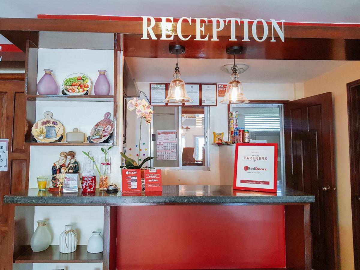 Reddoorz @ Caimito Drive Dampas 3*